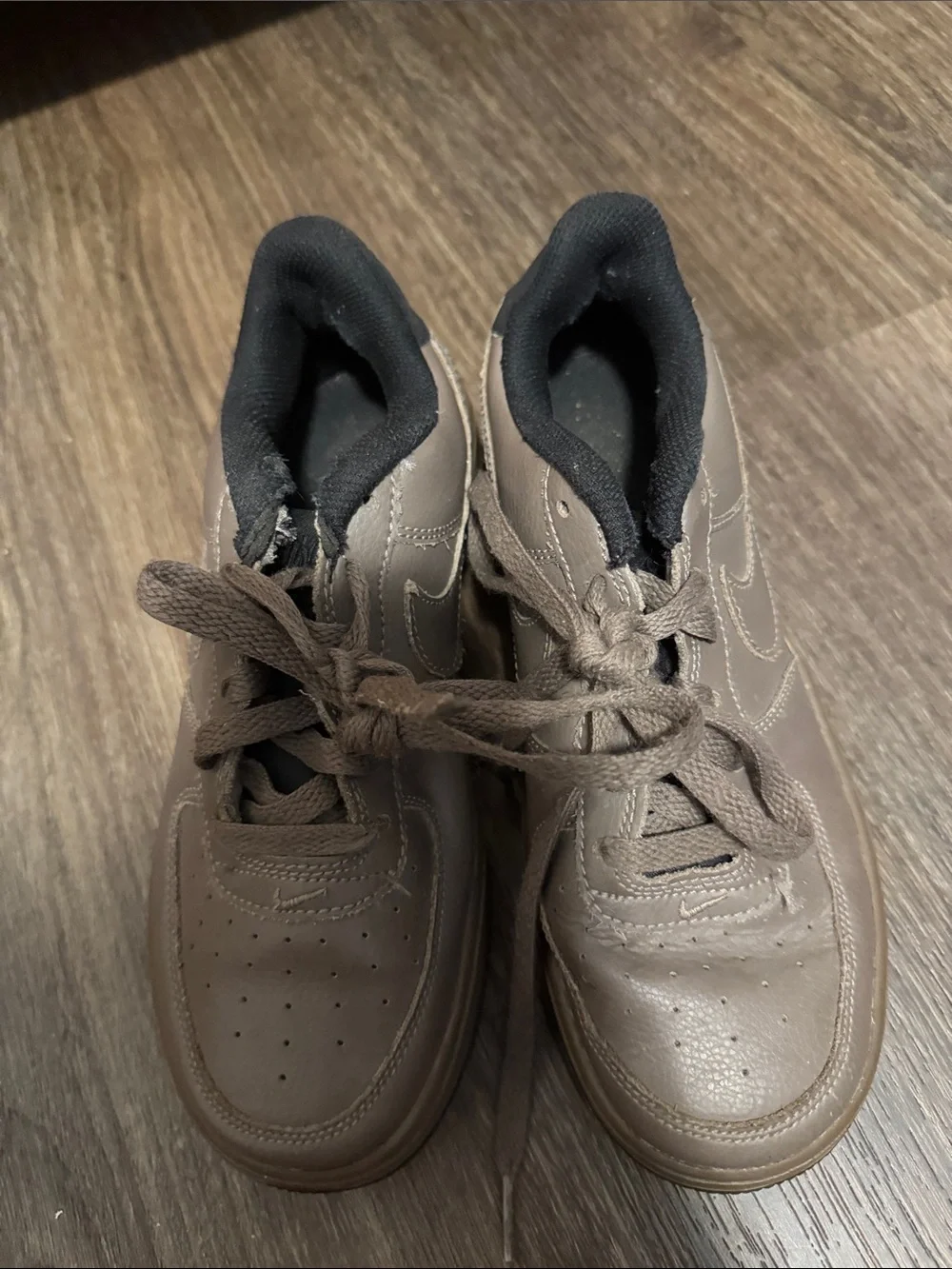 Nike Low Top Sneakers in Taupe with Black Lining